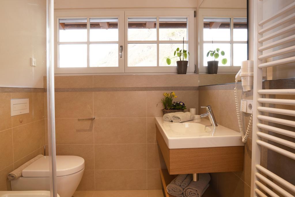 Biobauernhof Rosengartner Apartment Terlano Luaran gambar