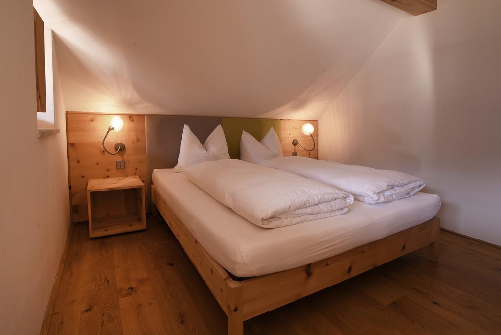 Biobauernhof Rosengartner Apartment Terlano Luaran gambar