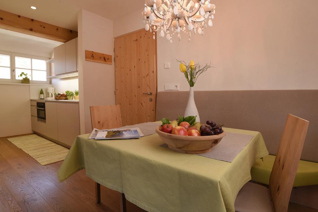 Biobauernhof Rosengartner Apartment Terlano Luaran gambar