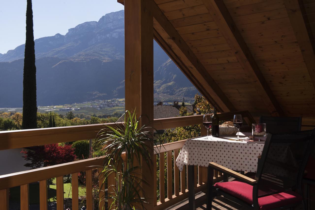Biobauernhof Rosengartner Apartment Terlano Luaran gambar